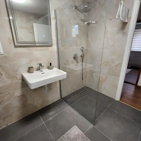 Saraj Lux Jacuzzi