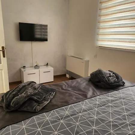 Apartment Saraj Lux Jacuzzi
